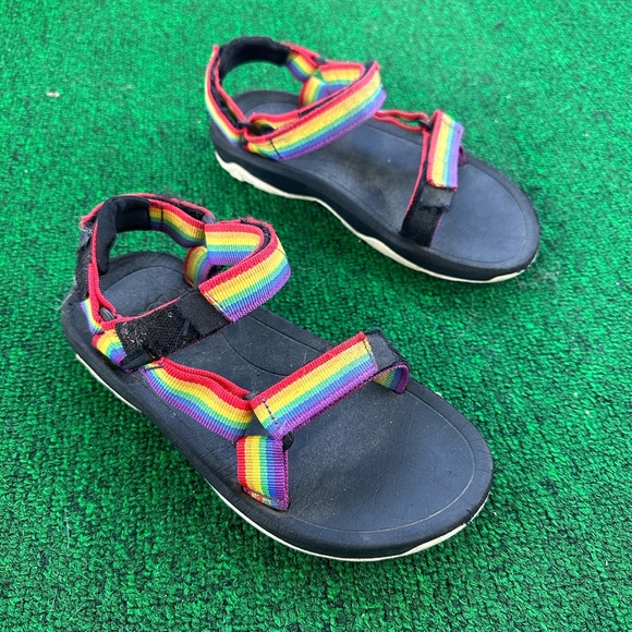 Kids Teva Tevas Sandals Rainbow Used Size 1 Little Kid - Picture 1 of 8